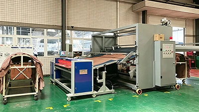 Machine pour empiler le cuir