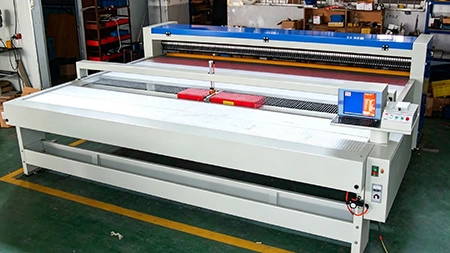 Machine de mesure électronique pour cuir à peau souple