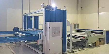 Machine d'empilage du cuir